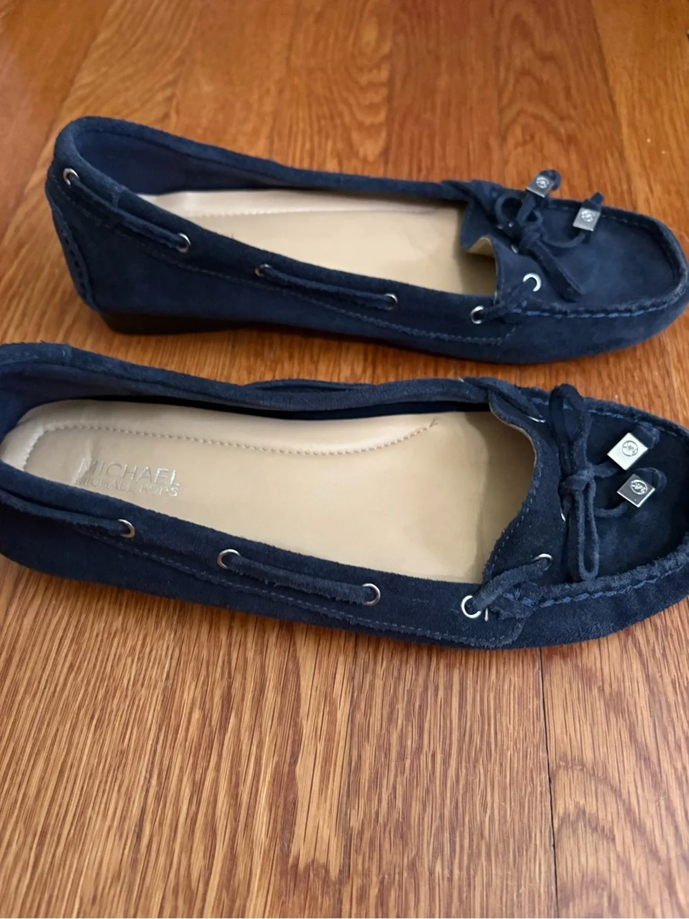 Michael Kors Navy Real Suede Moccasin Loafers Boat Shoes Flats Bow Women’s 6.5